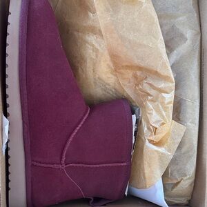 Koolaburra Deep Wine Suede Short Ankle Boots